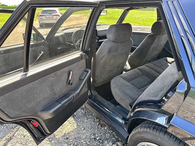1990 lancia delta integrale 16v - afbeelding 24 van  33