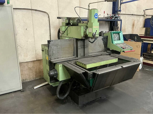 1990 maho mh 500w cnc freesmachine - afbeelding 1 van  10