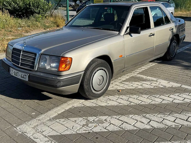 1990 mercedes-benz 300d oldtimer - afbeelding 1 van  32