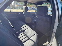 1990 mercedes-benz 300d oldtimer - afbeelding 14 van  32