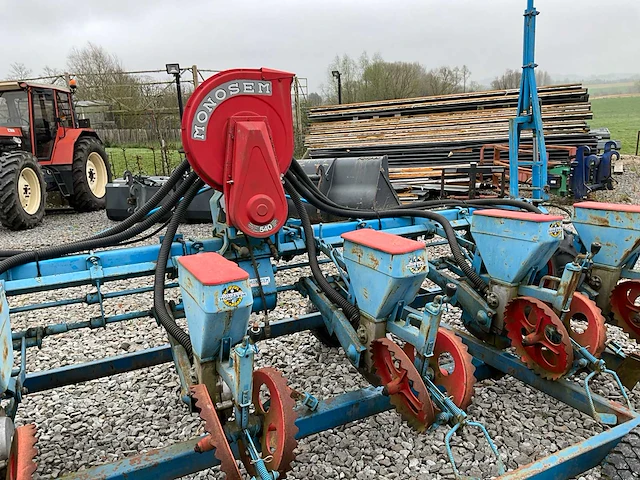 1990 monosem 6 rij pneumatische maïspootmachine zaaimachine - afbeelding 2 van  18