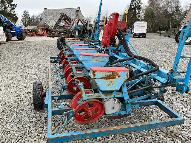 1990 monosem 6 rij pneumatische maïspootmachine zaaimachine - afbeelding 5 van  18