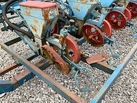 1990 monosem 6 rij pneumatische maïspootmachine zaaimachine - afbeelding 15 van  18