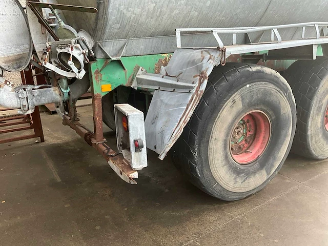 1990 o.v.a lb55622188 - afbeelding 24 van  26