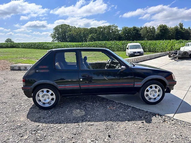 1990 peugeot 205 gti 1.9 - afbeelding 33 van  37