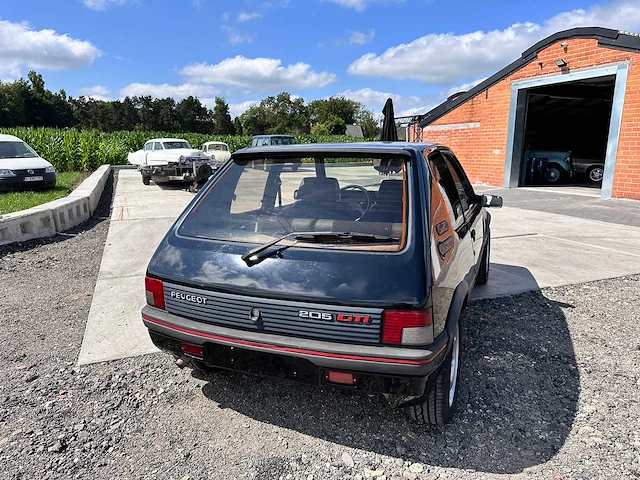 1990 peugeot 205 gti 1.9 - afbeelding 35 van  37