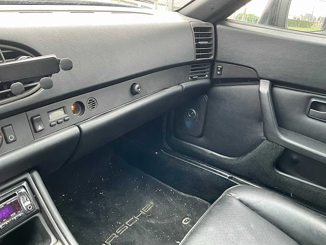 1990 porsche 944 s2 targa - afbeelding 14 van  44