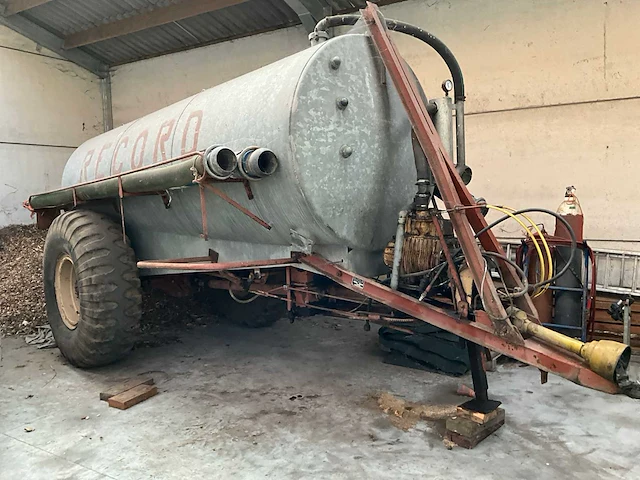 1990 record v950 mesttanks - afbeelding 1 van  17