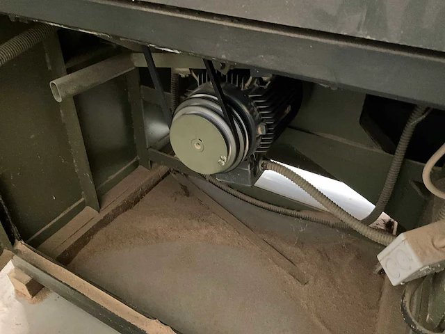 1990 vertongen az05 paneelcirkelzaagmachine - afbeelding 4 van  14
