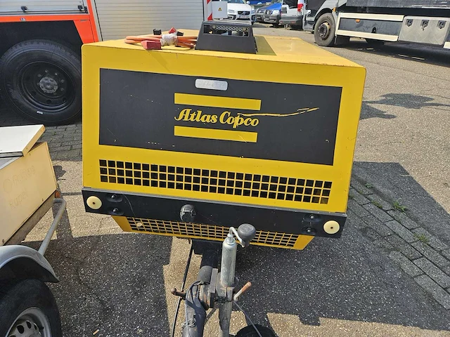 1991 atlas copco xas 55 luchtcompressor 483 uren - afbeelding 7 van  12