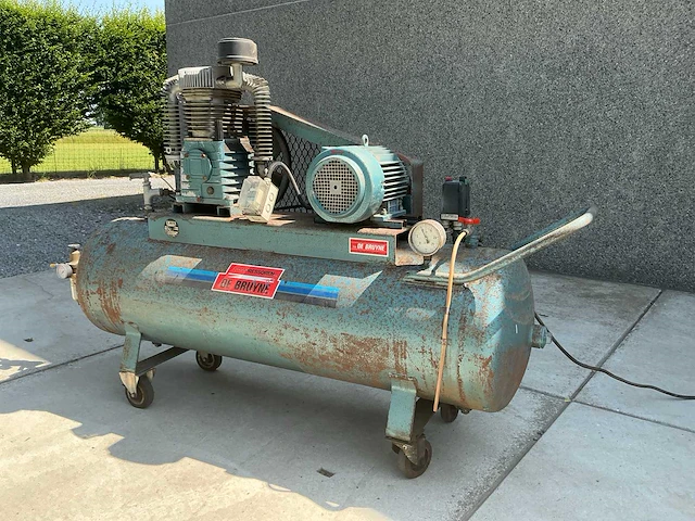 1991 de bruyne chk 650/295 hogedrukcompressor - afbeelding 1 van  9