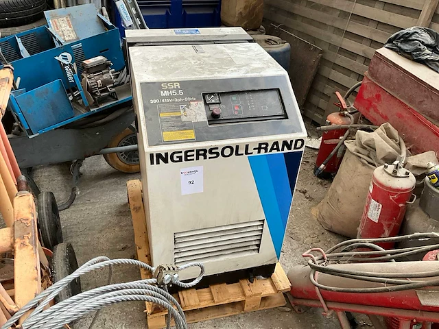 1991 ingersoll rand mh5.5 schroefcompressor - afbeelding 1 van  5