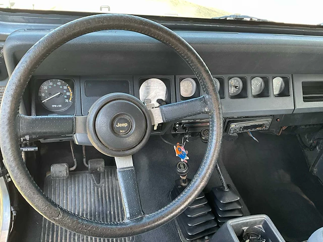 1991 jeep wrangler personenauto - afbeelding 9 van  26