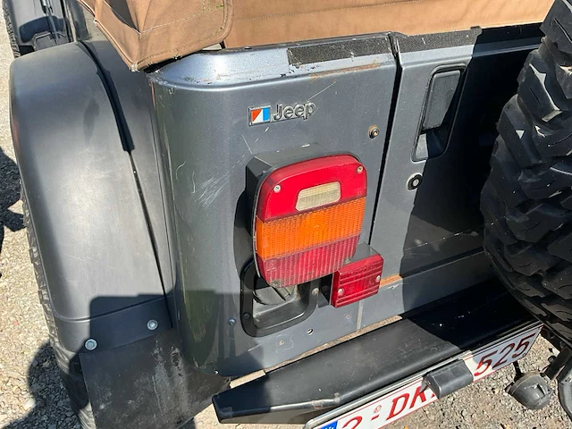 1991 jeep wrangler personenauto - afbeelding 15 van  26