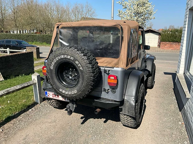 1991 jeep wrangler personenauto - afbeelding 24 van  26