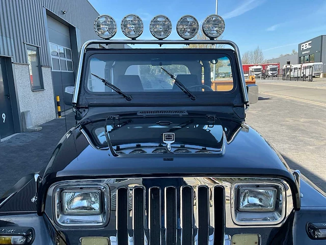 1992 - jeep wrangler 4.0l high output 4x4 - afbeelding 7 van  48