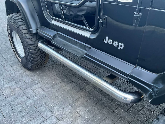 1992 - jeep wrangler 4.0l high output 4x4 - afbeelding 11 van  48