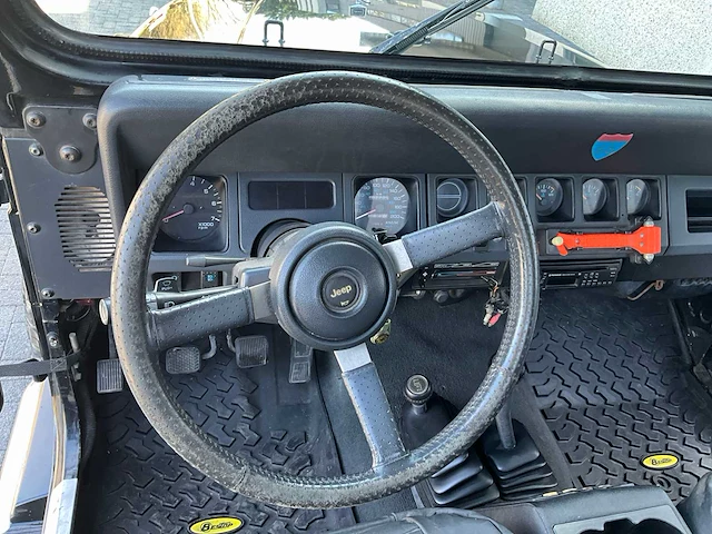 1992 - jeep wrangler 4.0l high output 4x4 - afbeelding 25 van  48