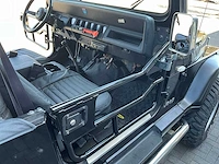 1992 - jeep wrangler 4.0l high output 4x4 - afbeelding 29 van  48