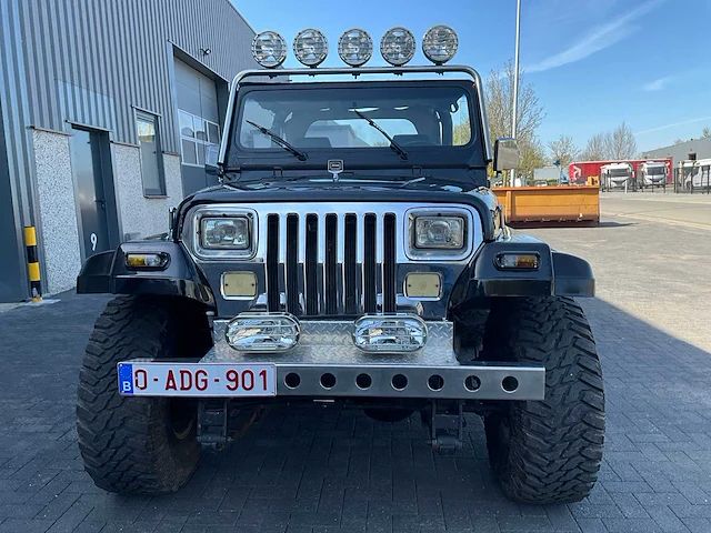 1992 - jeep wrangler 4.0l high output 4x4 - afbeelding 34 van  48