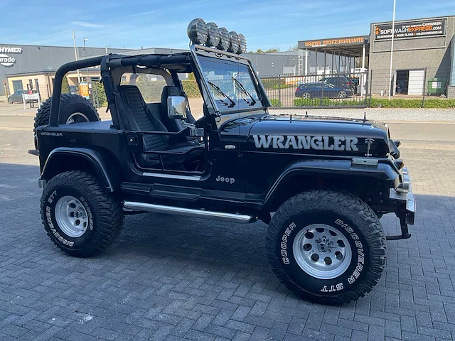 1992 - jeep wrangler 4.0l high output 4x4 - afbeelding 45 van  48