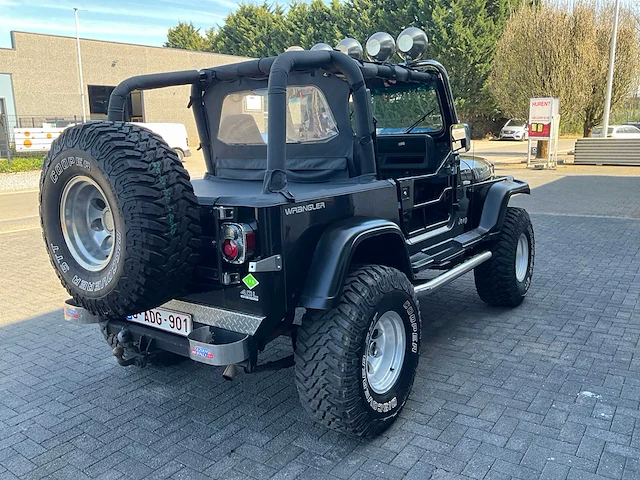 1992 - jeep wrangler 4.0l high output 4x4 - afbeelding 46 van  48