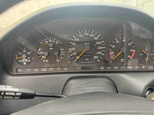1992 - mercedes r129 - 500sl - oldtimer - afbeelding 18 van  54