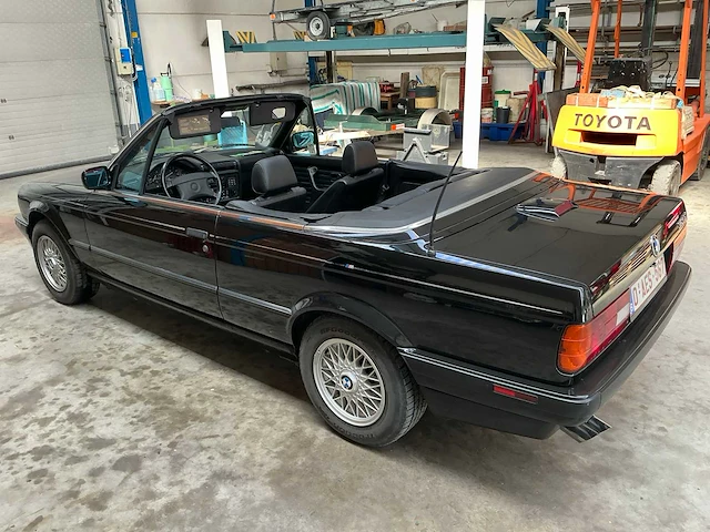 1992 bmw 325i oldtimer - afbeelding 30 van  44