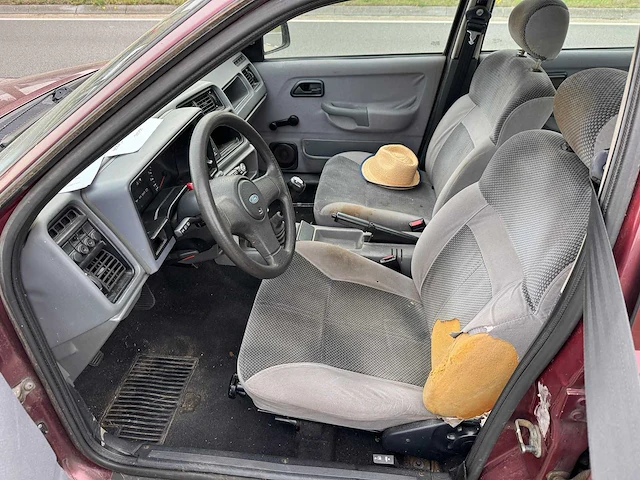 1992 ford sierra 1.8d - personenauto - afbeelding 3 van  27