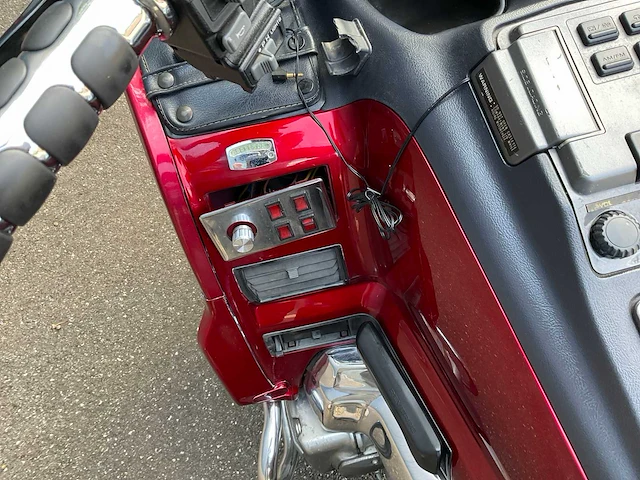 1992 honda goldwing motorfiets - afbeelding 13 van  24