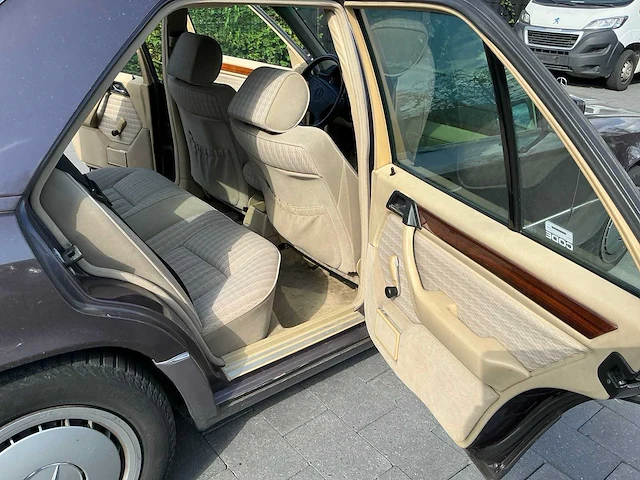 1992 mercedes-benz 280e personenauto - afbeelding 29 van  44