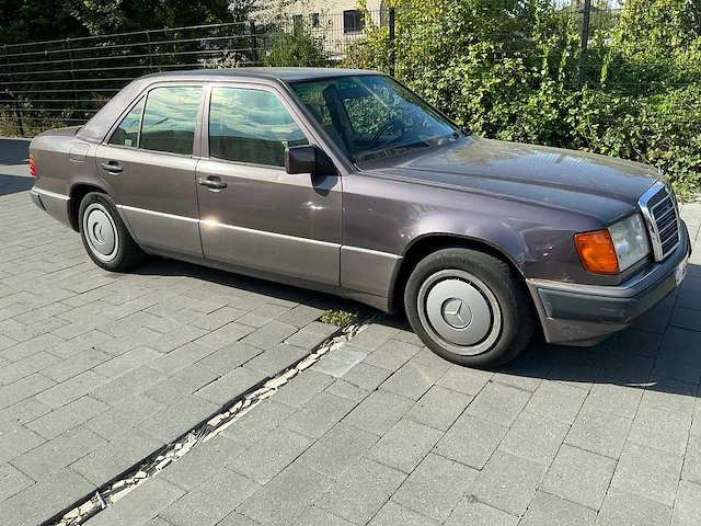 1992 mercedes-benz 280e personenauto - afbeelding 7 van  44