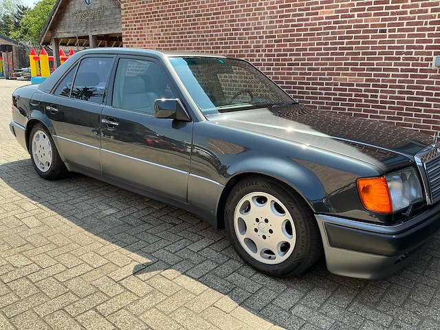1992 mercedes-benz 500 e w124.036 oldtimer - afbeelding 2 van  36
