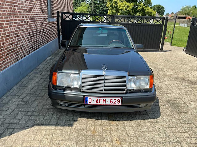 1992 mercedes-benz 500 e w124.036 oldtimer - afbeelding 12 van  36