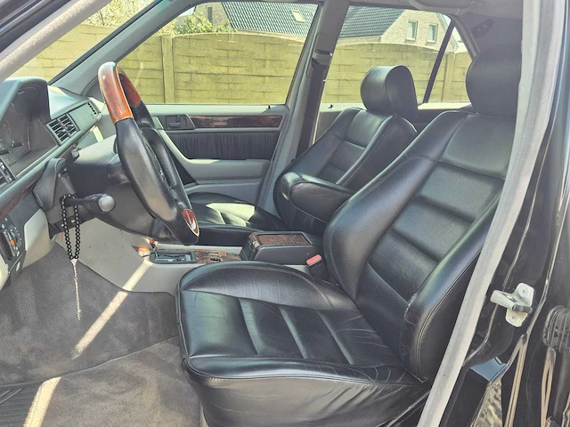 1992 mercedes-benz e500 oldtimer - afbeelding 19 van  39