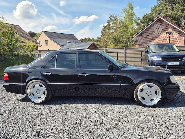 1992 mercedes-benz e500 oldtimer - afbeelding 36 van  39