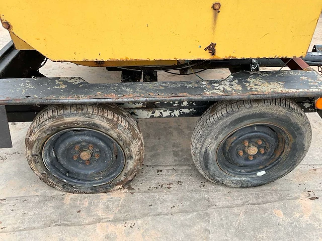 1992 schliesing 330mx houthakselaar - afbeelding 15 van  15