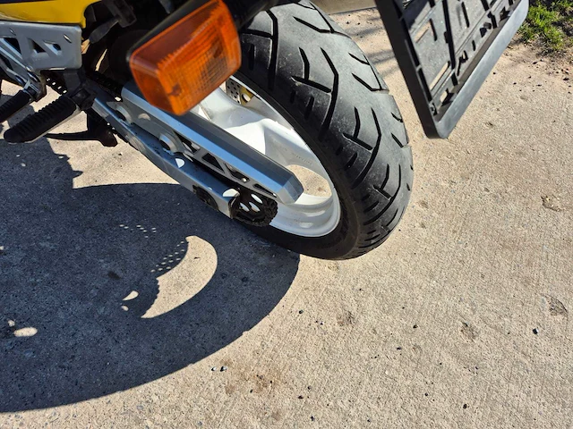 1992 suzuki gsxf motorfietsen - afbeelding 6 van  9