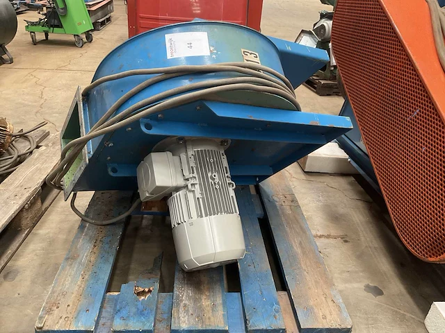 1992 typhoon gt230/48 afzuigventilator - afbeelding 3 van  4