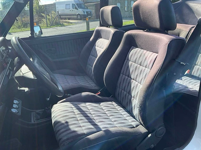1992 volkswagen cabrio golf gti oldtimer - afbeelding 15 van  40