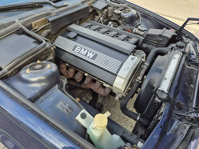 1993 bmw 520 oldtimer - afbeelding 19 van  41