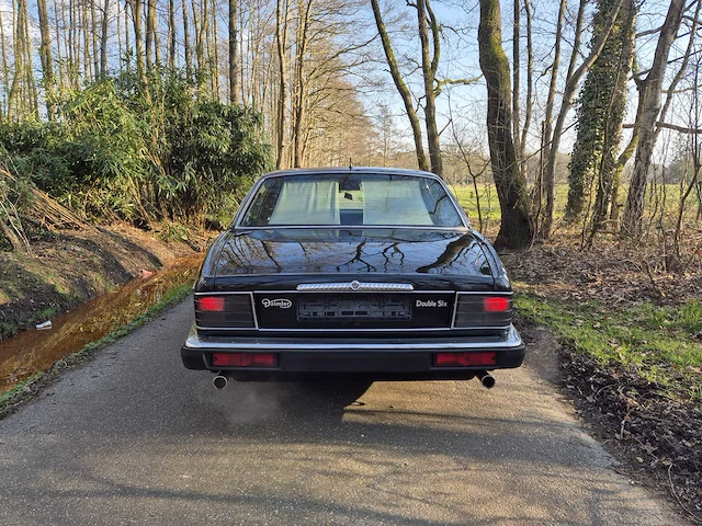 1993 daimler double six v12 oldtimer - afbeelding 34 van  45