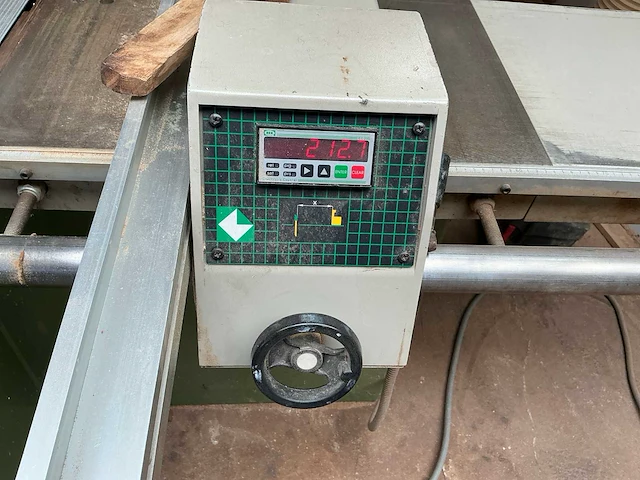 1993 griggio sc3200 formaatcirkelzaagmachine - afbeelding 6 van  10