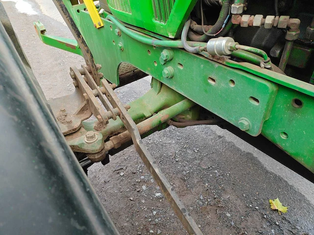 1993 john deere 7810s mét bvc containerhaaksysteem v24 - afbeelding 31 van  58
