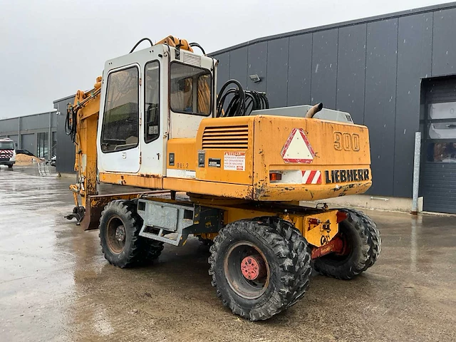 1993 liebherr a900 litronic banden graafmachine - afbeelding 25 van  27