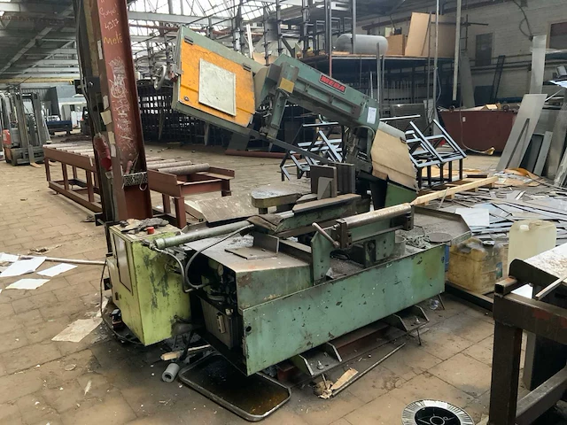 1993 meba 320dg half automatische bandzaagmachine - afbeelding 1 van  12
