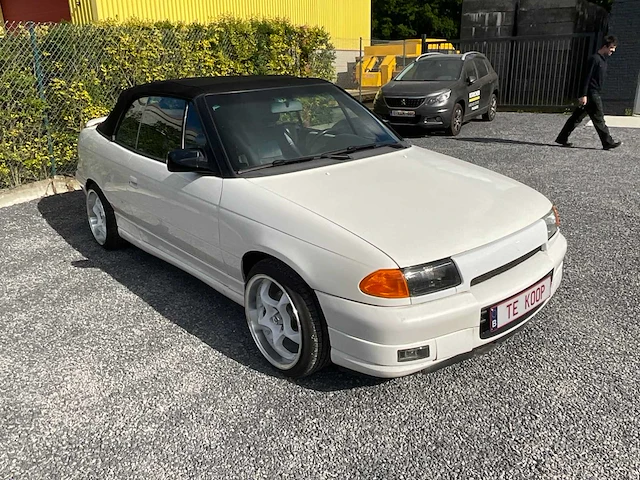 1993 opel astra cabrio oldtimer - afbeelding 22 van  24