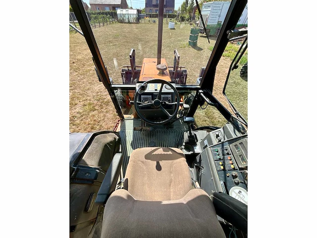 1994 ford 675d utility tractor - afbeelding 22 van  56
