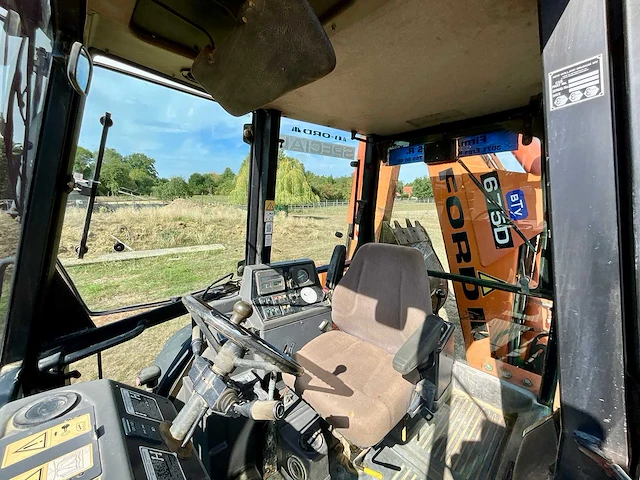 1994 ford 675d utility tractor - afbeelding 32 van  56