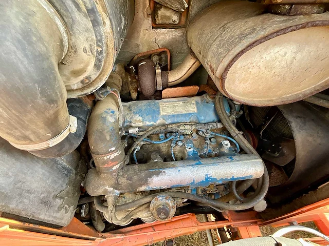 1994 ford 675d utility tractor - afbeelding 35 van  56